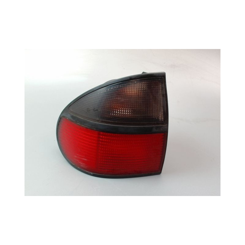 FEU ARRIERE GAUCHE  RENAULT LAGUNA I Phase 1 1994-1998