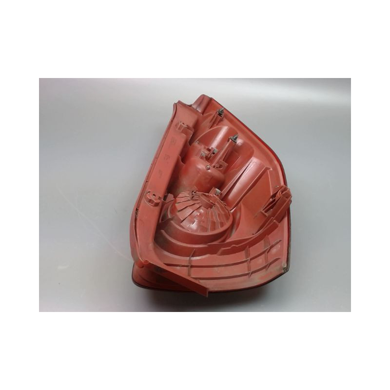 FEU ARRIERE GAUCHE  MAZDA 5 MONOSP. I Phase 1 2005-2008
