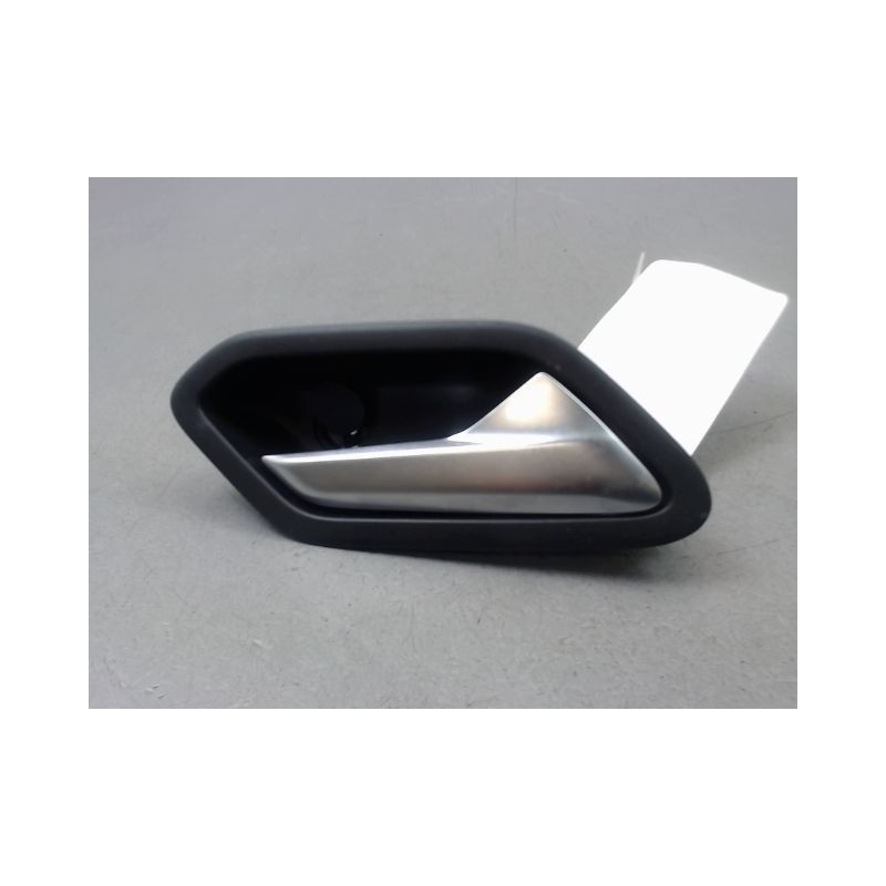 POIGNEE INTERIEURE PORTE AVANT DROIT DACIA SANDERO 2008-