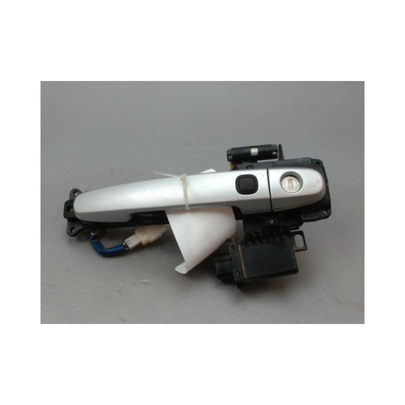 POIGNEE EXTERIEURE PORTE AVANT GAUCHE TOYOTA RAV4 BREAK III Phase 1 2006-2009