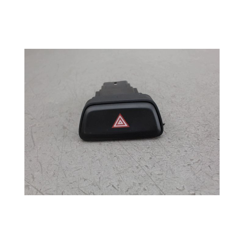 BOUTON DE WARNING KIA PICANTO