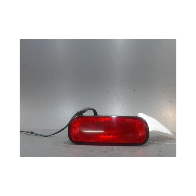 FEU BROUILLARD CENTRAL ARRIERE SUZUKI SWIFT