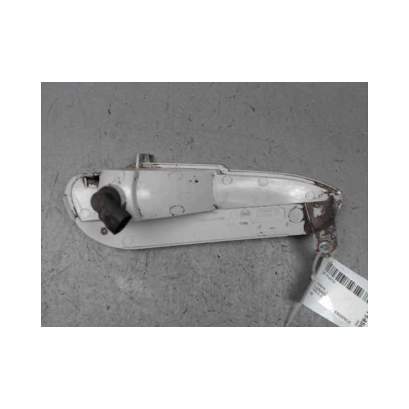 FEU RECUL DROIT FIAT PUNTO