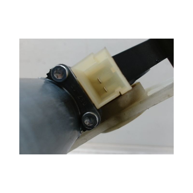 MECANISME+MOTEUR LEVE-GLACE AVANT DROIT AUDI A3