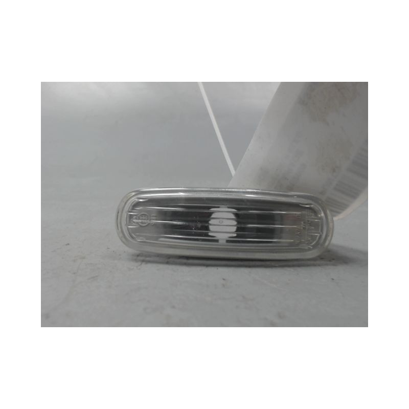 REPETITEUR AILE GAUCHE FIAT PUNTO