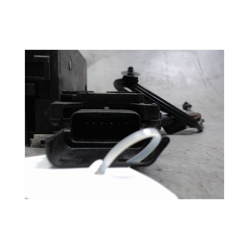 SYSTEME CONDAMNATION AVANT DROIT PEUGEOT 207 5P