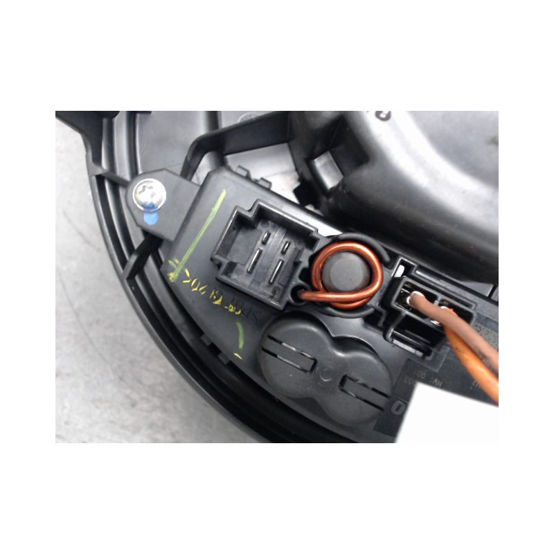 MOTEUR VENTILATEUR CHAUFFAGE VOLKSWAGEN T-ROC