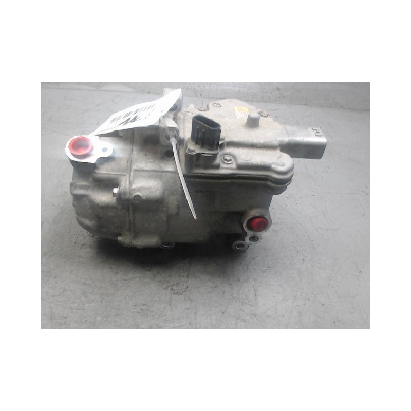 COMPRESSEUR AIR CONDITIONNE TOYOTA AURIS