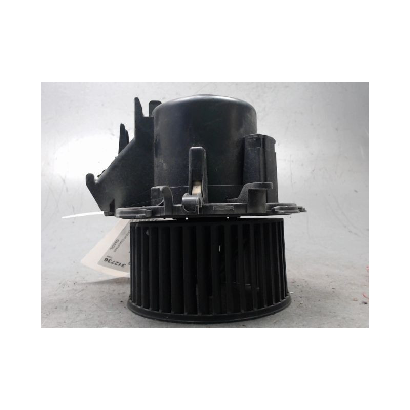 MOTEUR VENTILATEUR CHAUFFAGE NISSAN INTERSTAR MOYEN L2H2 2003-