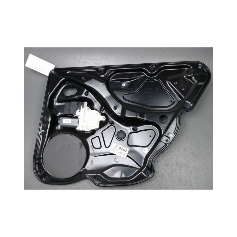 MECANISME+MOTEUR LEVE-GLACE ARRIERE DROIT VOLKSWAGEN PASSAT SW 2005-