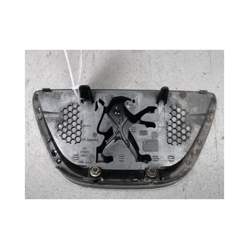 SIGLE CALANDRE PEUGEOT 107 3P