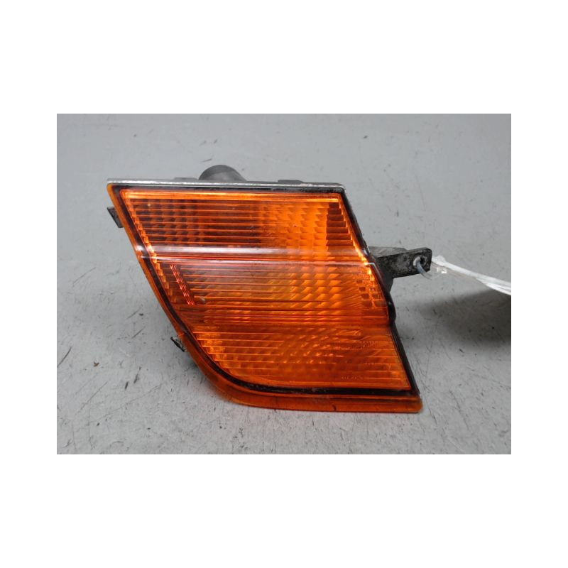 CLIGNOTANT DROIT NISSAN MICRA 2003-2005