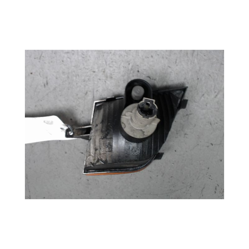 CLIGNOTANT DROIT NISSAN MICRA 2003-2005