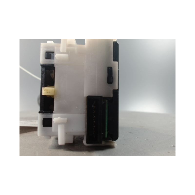COMMANDE CLIGNOTANT NISSAN QHASQAI 2007-