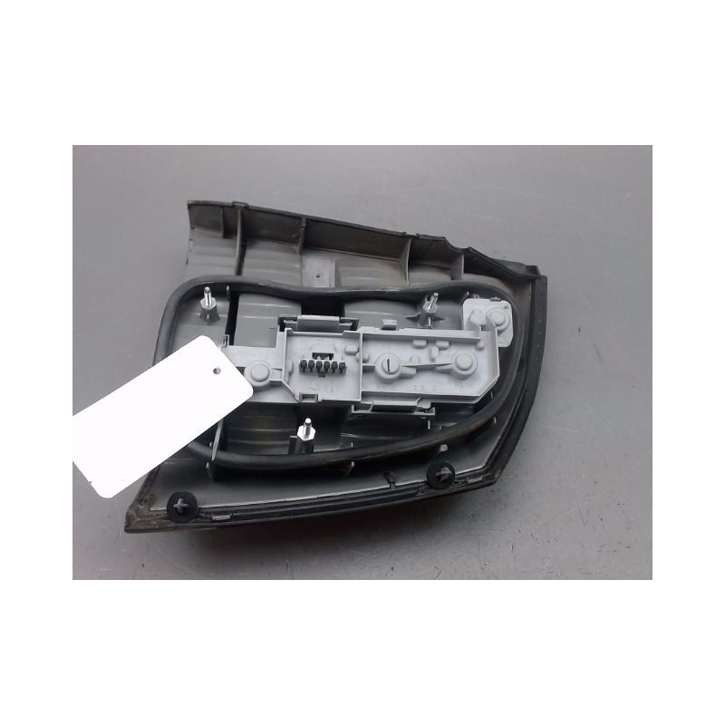 FEU ARRIERE GAUCHE  OPEL VECTRA BERL. III Phase 1 (C) 2002-2005