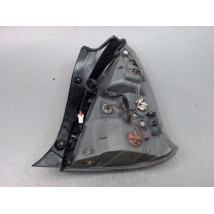 FEU ARRIERE GAUCHE  HYUNDAI ACCENT II 2001-2005