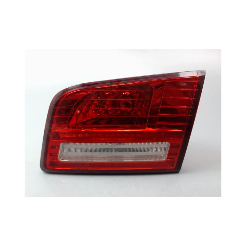 FEU ARRIERE INTERIEUR DROIT KIA MAGENTIS 2006-