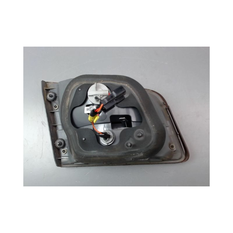 FEU ARRIERE INTERIEUR DROIT KIA MAGENTIS 2006-