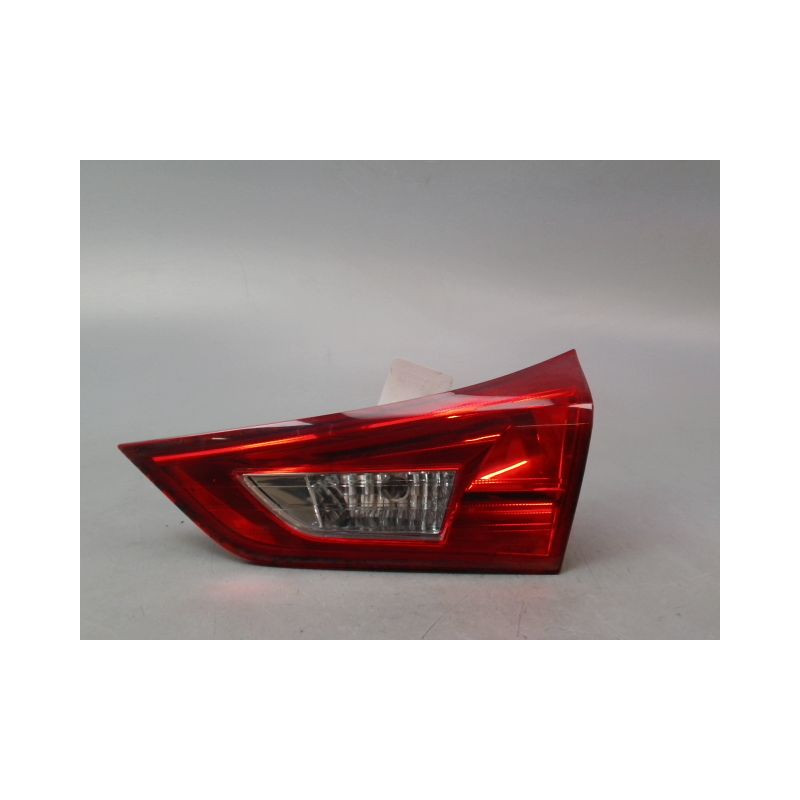 FEU ARRIERE INTERIEUR DROIT TOYOTA AURIS 2010-