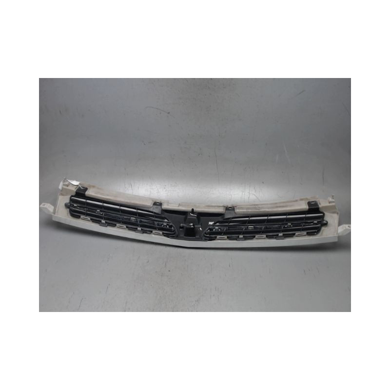 CALANDRE NISSAN INTERSTAR MOYEN L2H2 2003-