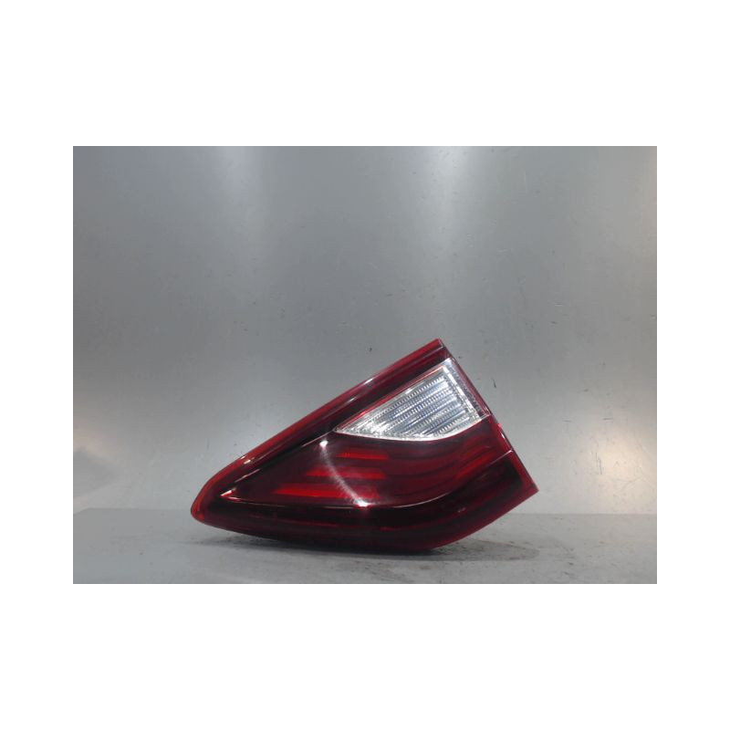FEU ARRIERE INTERIEUR DROIT KIA STONIC