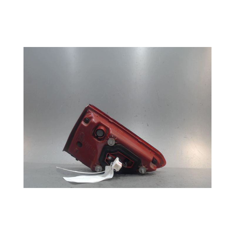 FEU ARRIERE INTERIEUR DROIT KIA STONIC