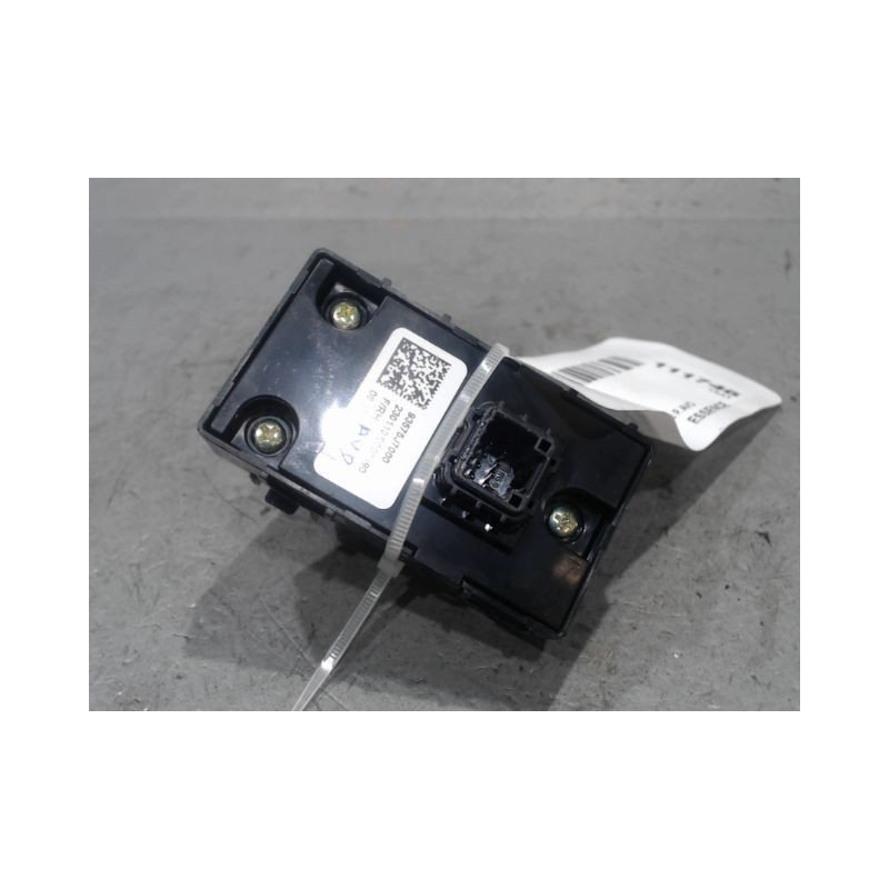COMMANDE LEVE-GLACE PORTE AVD KIA XCEED
