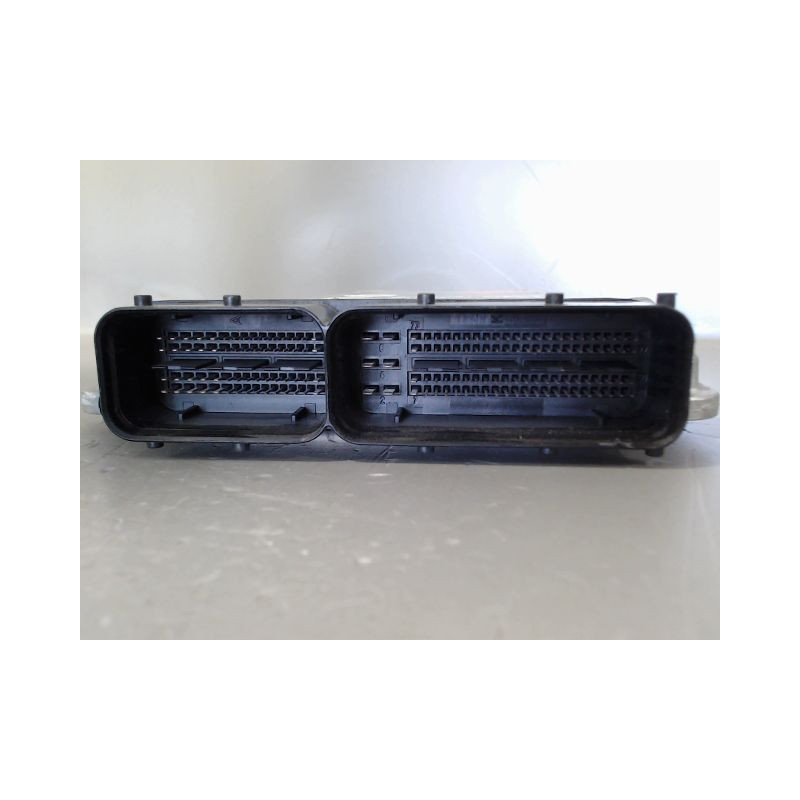 CALCULATEUR MOTEUR VOLKSWAGEN TRANSPORTER C MOY VITREE 6.03-