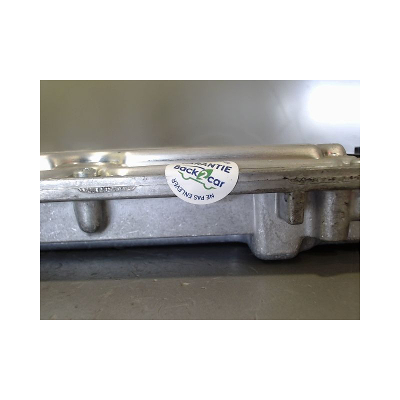 CALCULATEUR MOTEUR VOLKSWAGEN TRANSPORTER C MOY VITREE 6.03-