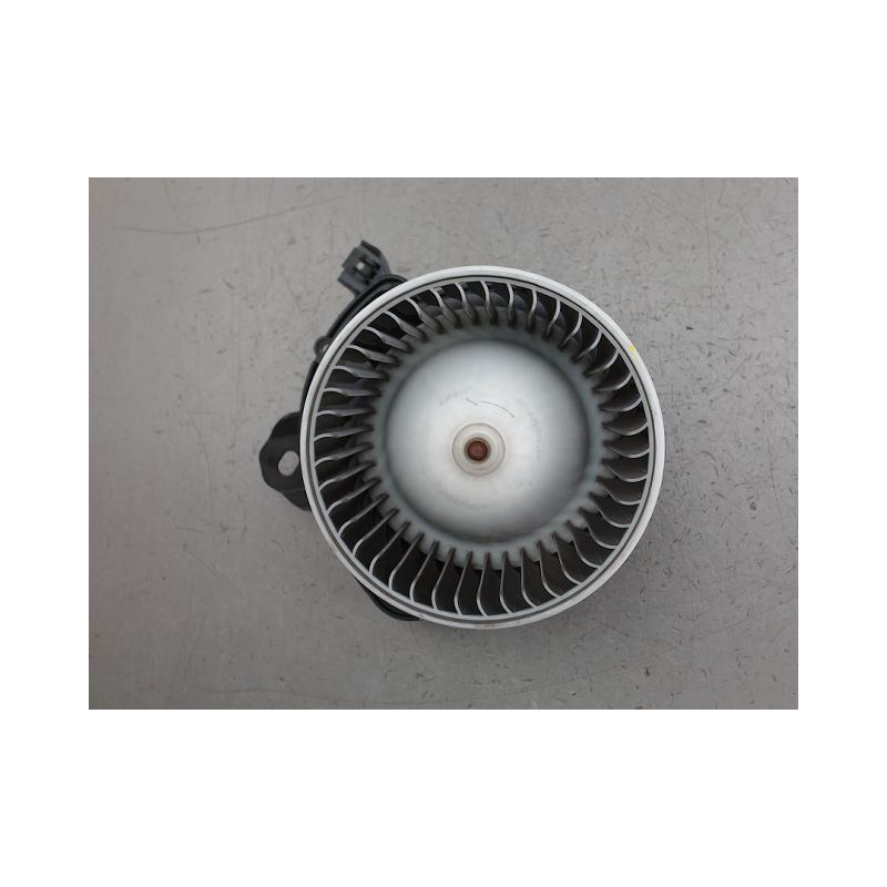 MOTEUR VENTILATEUR CHAUFFAGE FIAT PUNTO