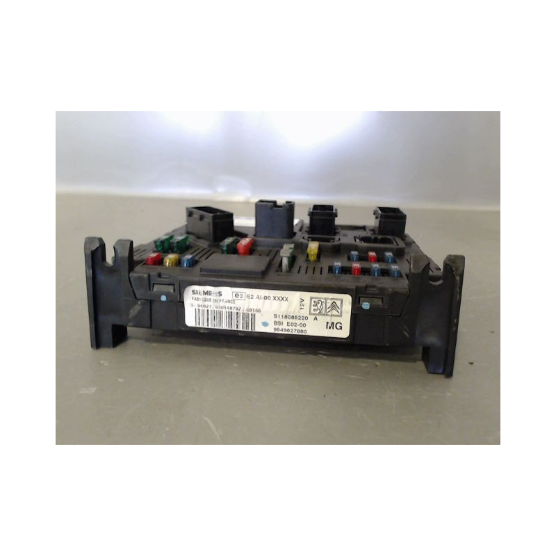 BOITIER GESTION HABITACLE PEUGEOT 206