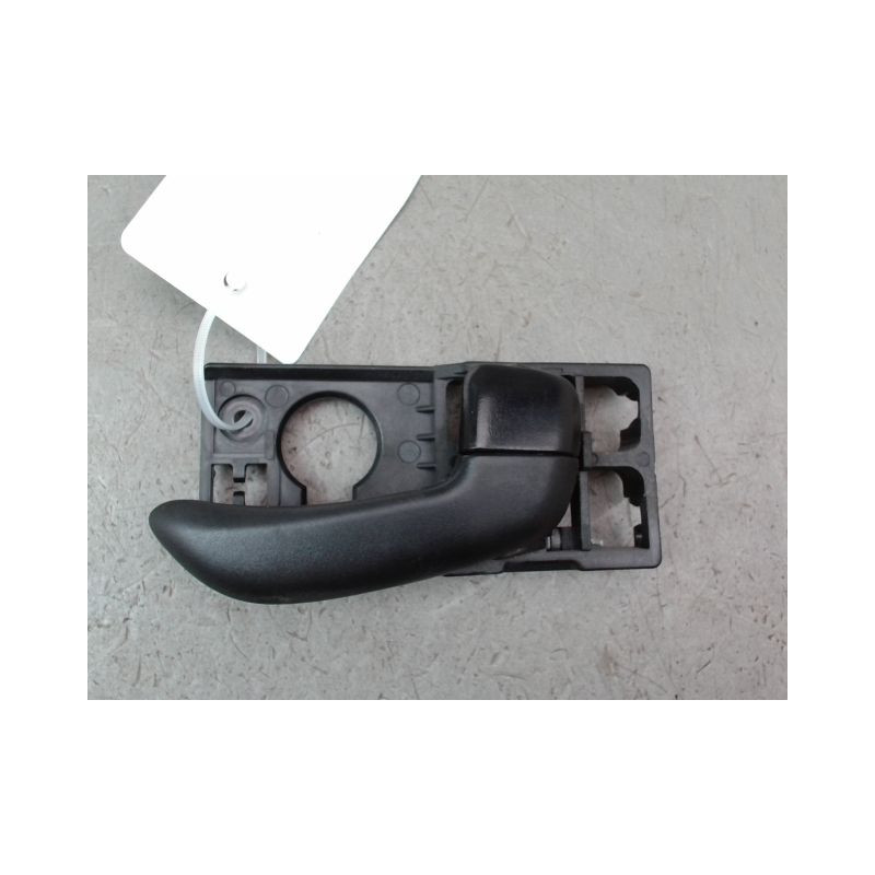 POIGNEE INTERIEURE PORTE AVANT DROIT HYUNDAI I 10 I Phase 1 2008-2010