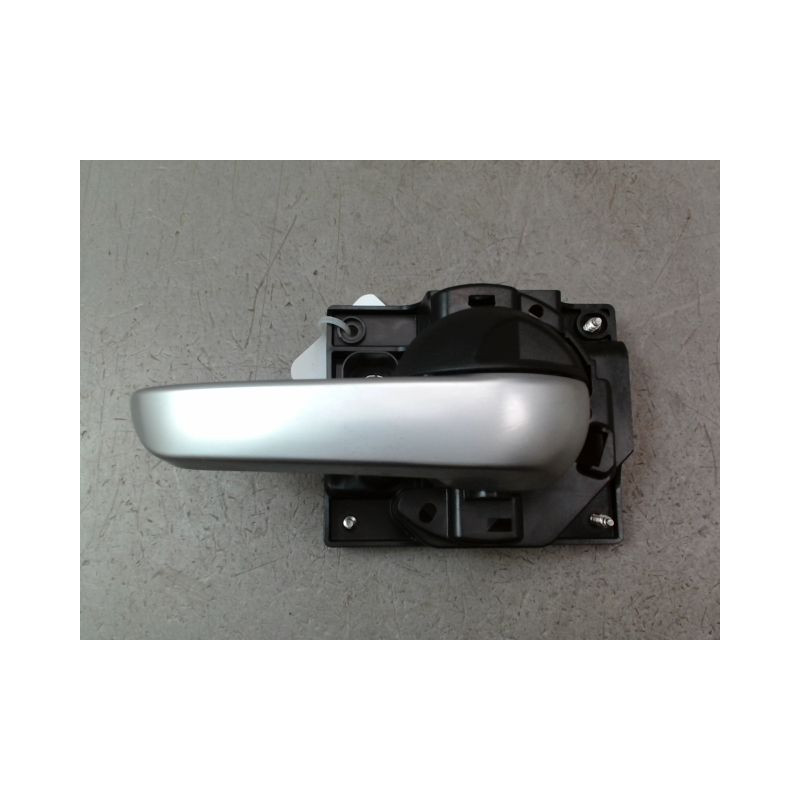 POIGNEE INTERIEURE PORTE AVANT DROIT FIAT 500X