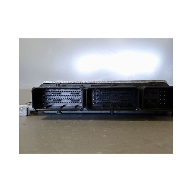CALCULATEUR MOTEUR NISSAN QASHQAI