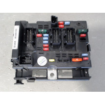 BOITE A FUSIBLES PEUGEOT 206