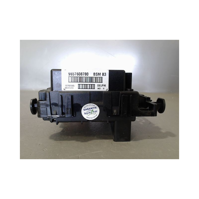 BOITE A FUSIBLES PEUGEOT 206