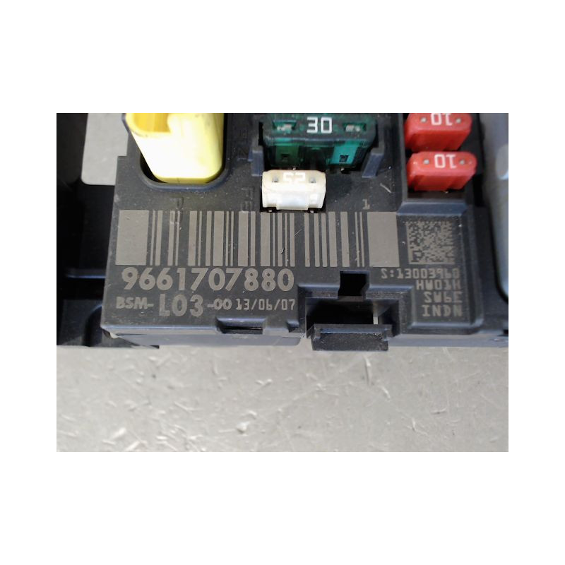 BOITE A FUSIBLES CITROEN C3