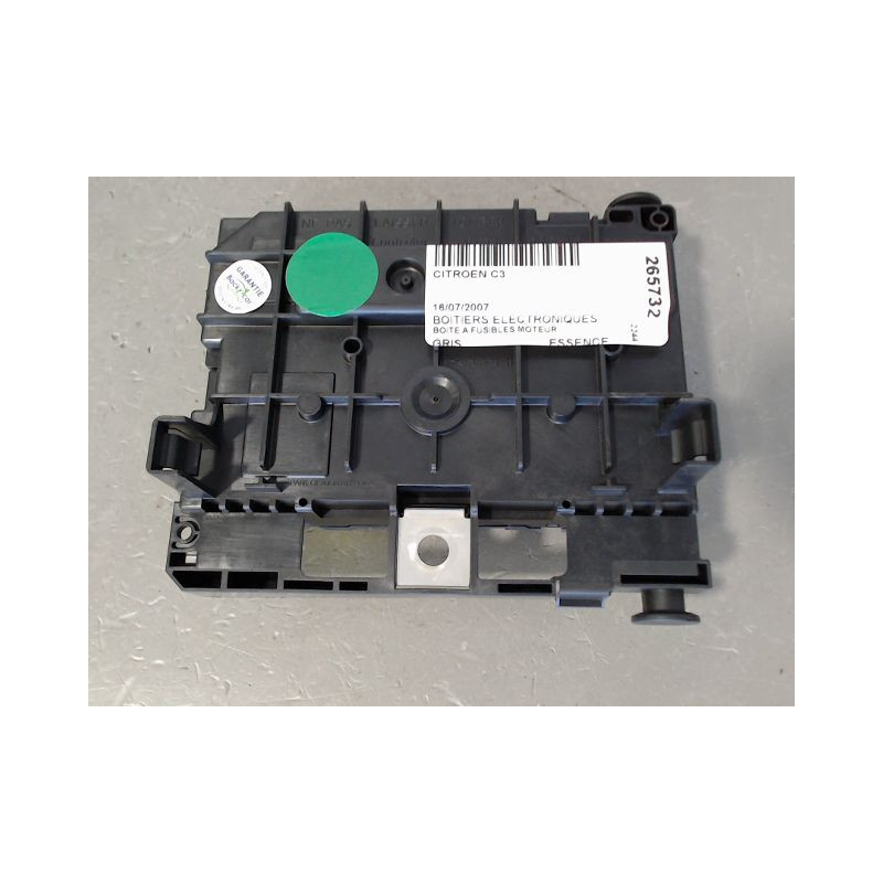 BOITE A FUSIBLES CITROEN C3