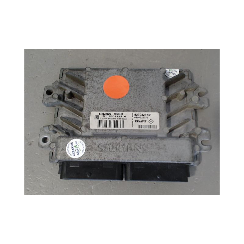 CALCULATEUR MOTEUR RENAULT CLIO