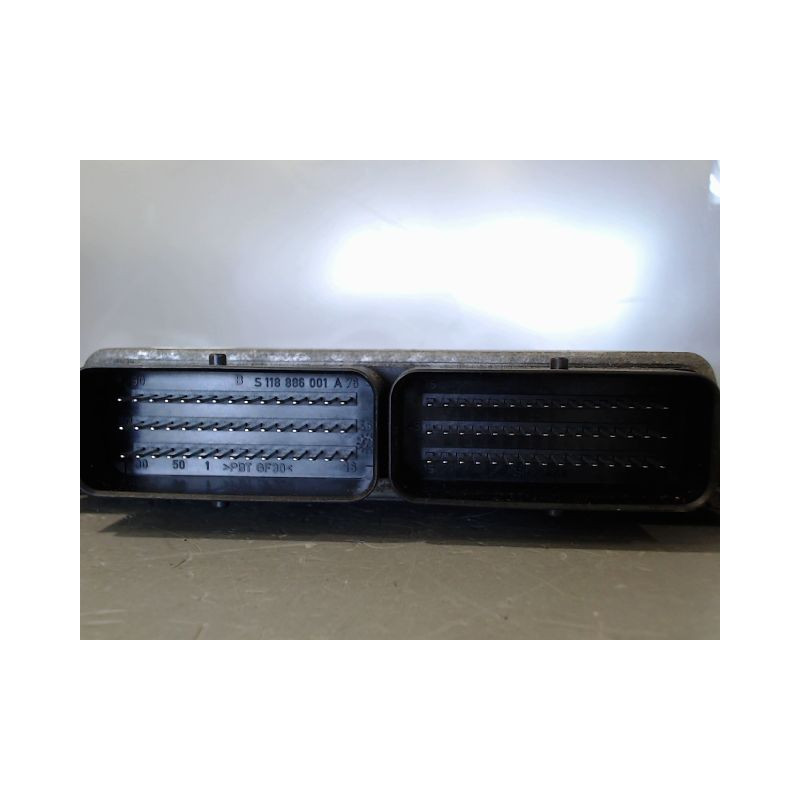 CALCULATEUR MOTEUR RENAULT CLIO
