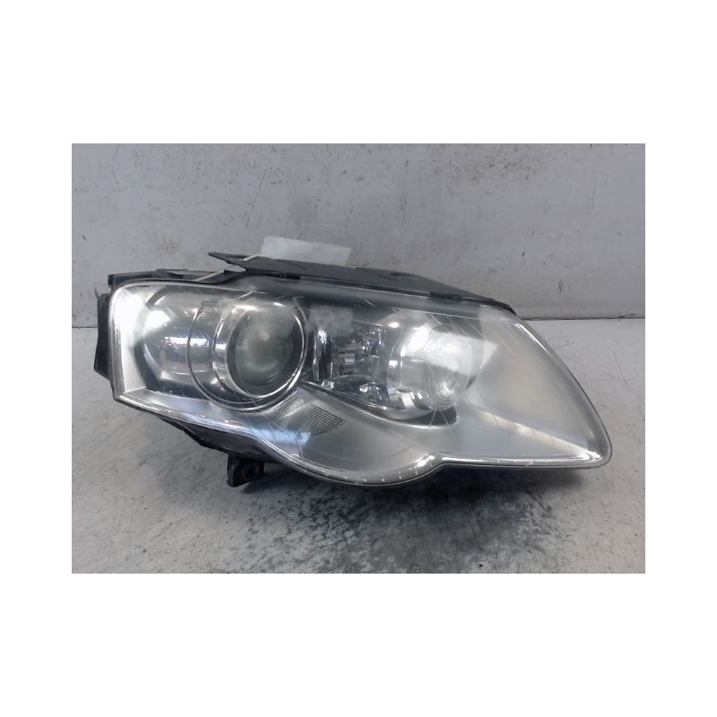 PHARE DROIT VOLKSWAGEN PASSAT SW 2005-