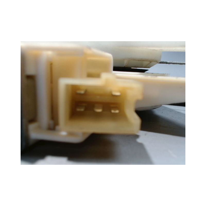 MECANISME+MOTEUR LEVE-GLACE ARRIERE DROIT MERCEDES CLASSE C BREAK 2004-