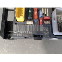 BOITE A FUSIBLES CITROEN C4