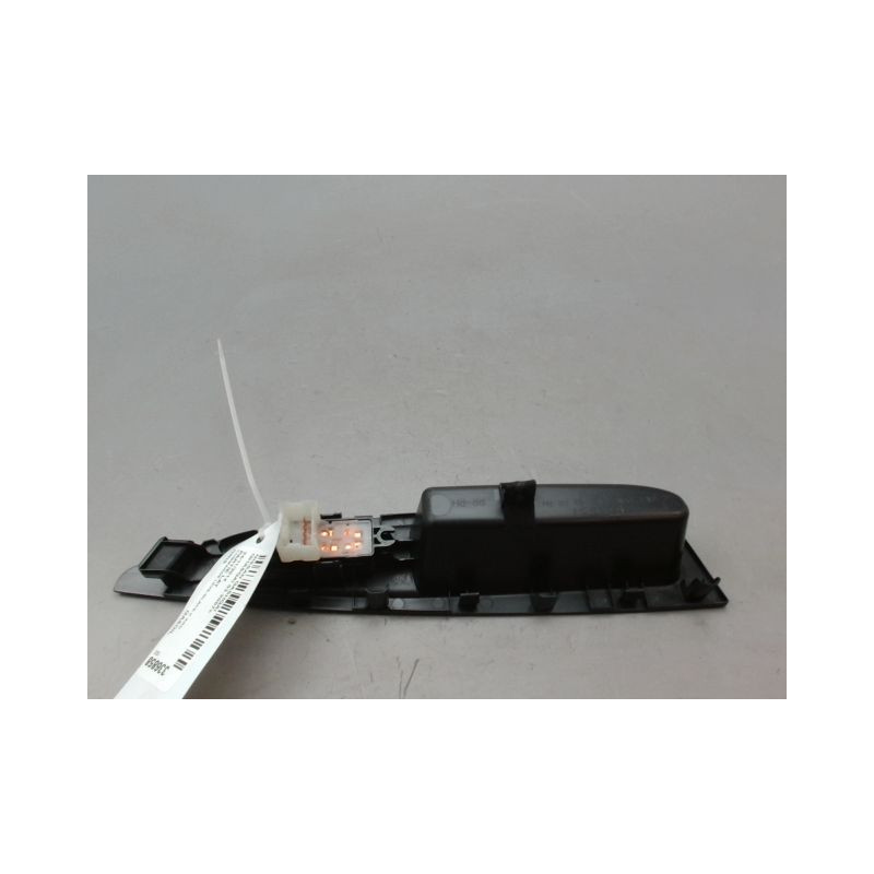 COMMANDE LEVE-GLACE PORTE ARD NISSAN QHASQAI 2007-