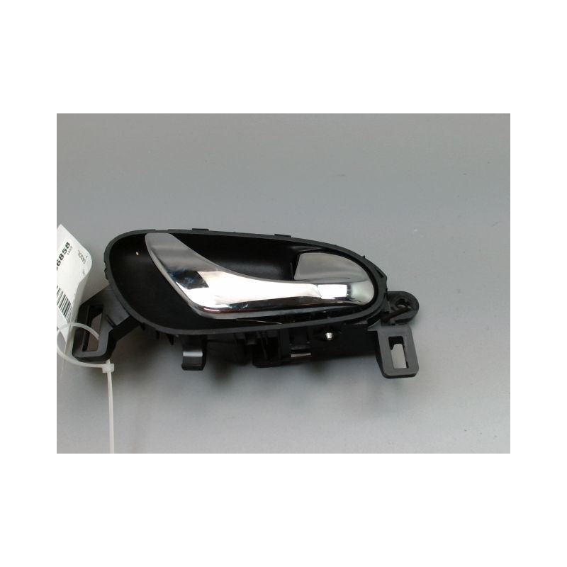 POIGNEE INTERIEURE PORTE AVANT DROIT NISSAN QHASQAI 2007-
