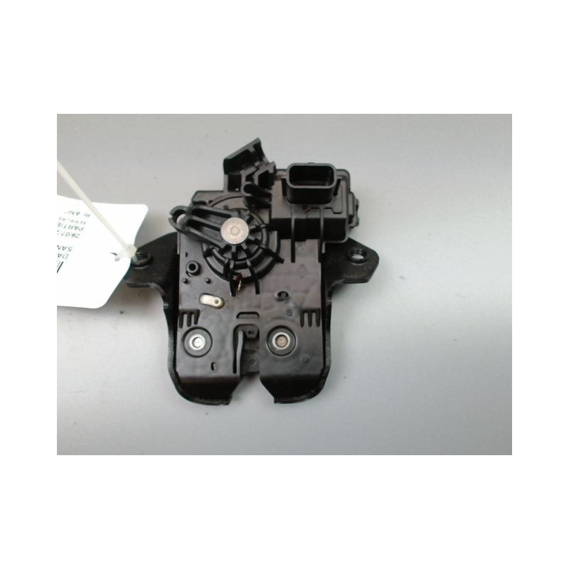 SERRURE HAYON  DACIA SANDERO 2008-