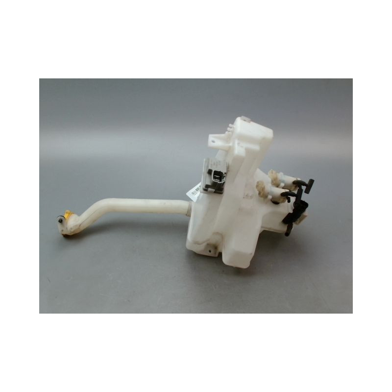 RESERVOIR LAVE-GLACE AVANT SUBARU FORESTER