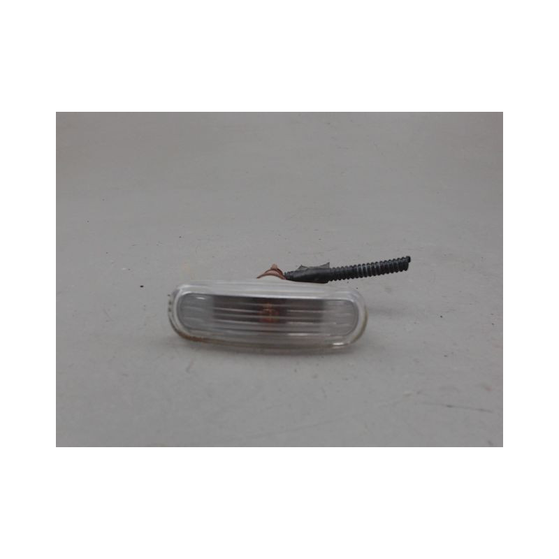 REPETITEUR AILE DROIT FIAT PUNTO