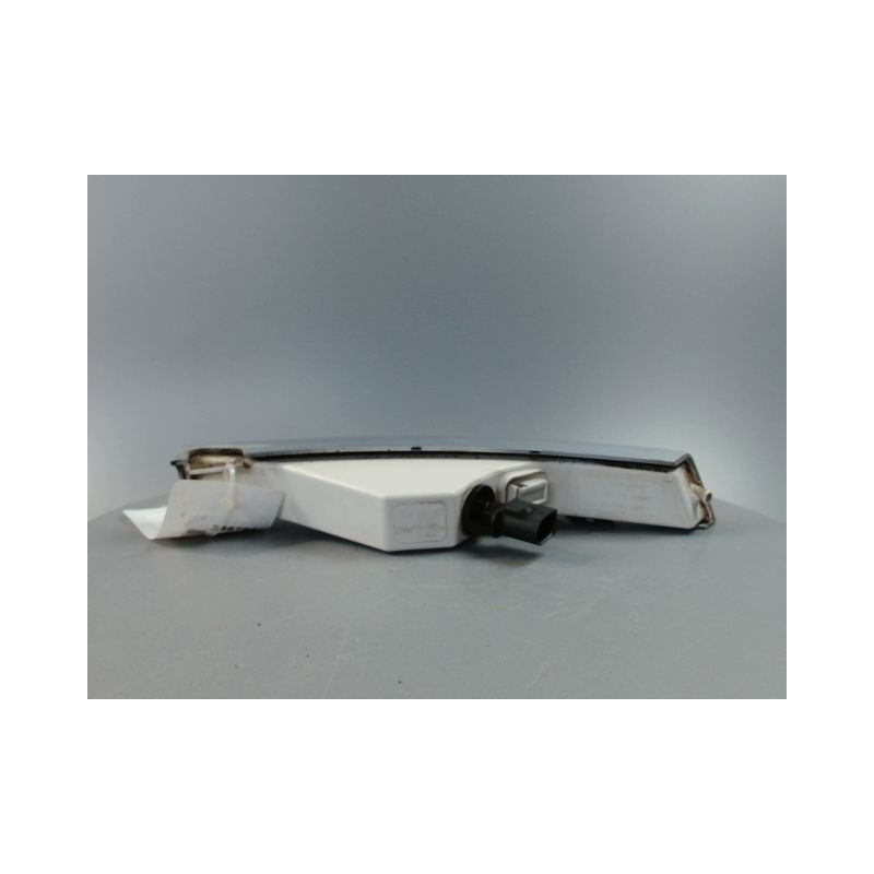 CLIGNOTANT GAUCHE VOLKSWAGEN PASSAT SW 2005-