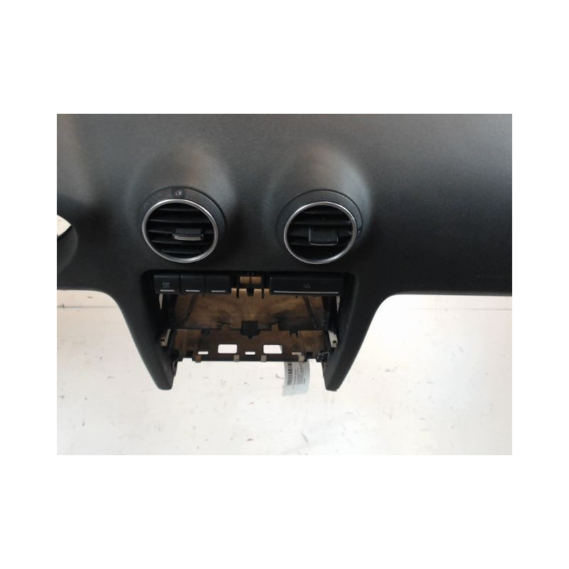 PLANCHE DE BORD  AUDI A3 2003-